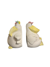 Load image into Gallery viewer, 80s Fitz &amp; Floyd Ceramic Pelican Bookends
